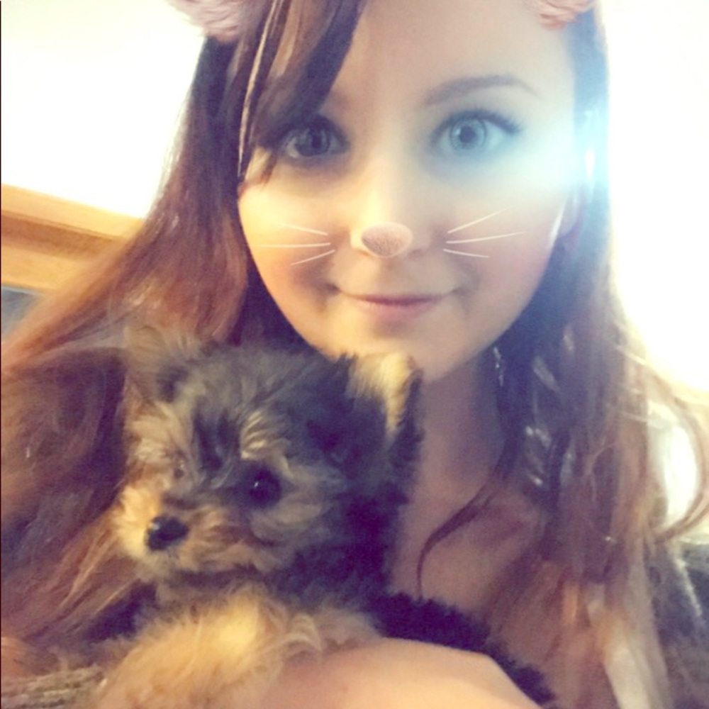 Meet your Posher, Elizabeth